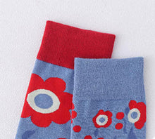 Load image into Gallery viewer, Crew Socks | Mismatched Socks - Flowers Red
