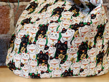 Load image into Gallery viewer, Handmade Japanese Knot bag - Maneki-neko *Size M*