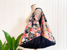 Load image into Gallery viewer, *Handmade* Origami bag | Market bag | Chrysanthemum (Black)
