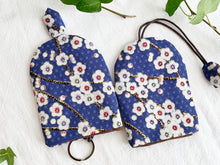 Load image into Gallery viewer, Handmade Key pouch - Key holder | Floral Blue
