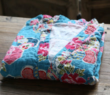 Load image into Gallery viewer, New Arrival - Kimono Shirt Turquoise Floral