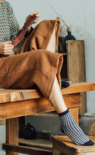 Load image into Gallery viewer, Loose Cuff Cotton Socks | Houndstooth