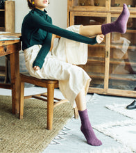 Charger l'image dans la galerie, Chaussettes Crew | Laine | Violet