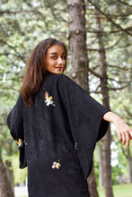 Load image into Gallery viewer, New Arrival ! Vintage Haori/Kimono Black Leaves 1970s
