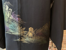 Charger l&#39;image dans la galerie, ​Haori/Kimono Vintage noir 1970s
