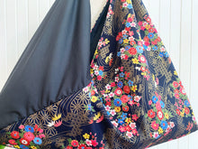 Load image into Gallery viewer, *Handmade* Origami bag | Market bag | Asanoha x Chrysanthemum (Black)
