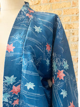 Load image into Gallery viewer, Vintage Haori/Kimono Blue leaves 1980s
