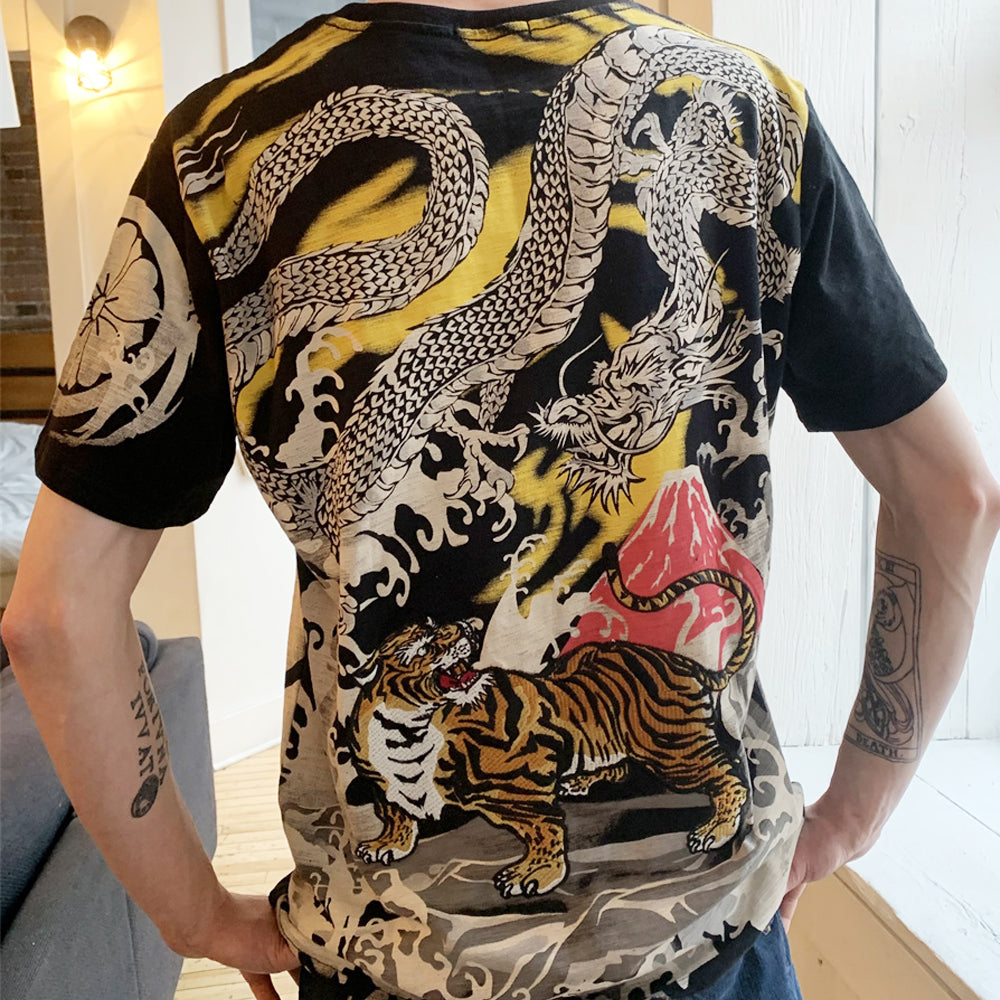 T-shirt brodé  le dragon et le tigre (noir)