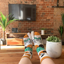 Load image into Gallery viewer, Japanese Tabi Ankle Socks | Purr
