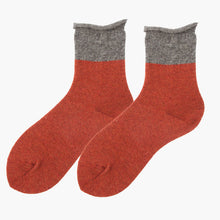 Load image into Gallery viewer, Loose Cuff Wool Socks | Red/Grey
